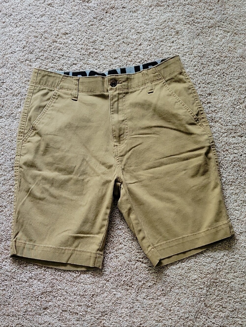 Men's Flat Front Cotton Chino Shorts in Khaki